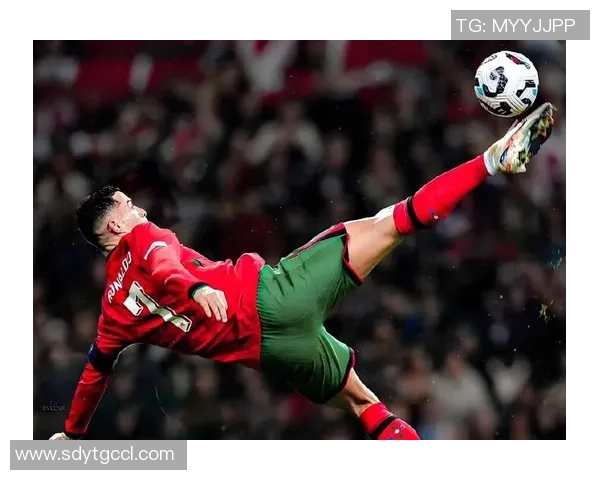 2017年足球界告别传奇球员回顾他们的辉煌与退役时刻 2017年足球界告别传奇球员回顾他们的辉煌与退役时刻