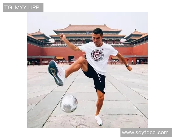 魔方拼出足球明星的精彩瞬间与技巧展示视频合集