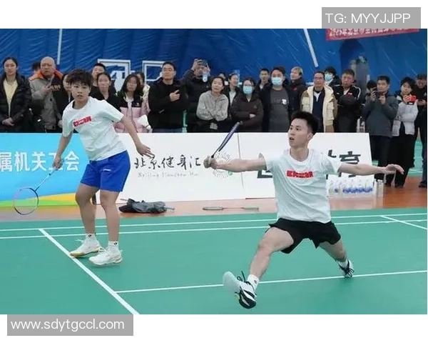 北京羽毛球队状态引发热议球迷对表现和未来发展意见不一